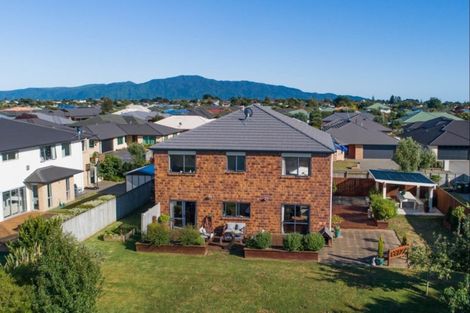 Photo of property in 11 Trusham Court, Paraparaumu, 5032