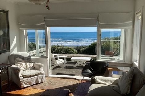 Photo of property in 103 Messenger Terrace, Oakura, 4314