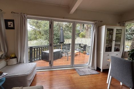 Photo of property in 11a Philson Terrace, Browns Bay, Auckland, 0630