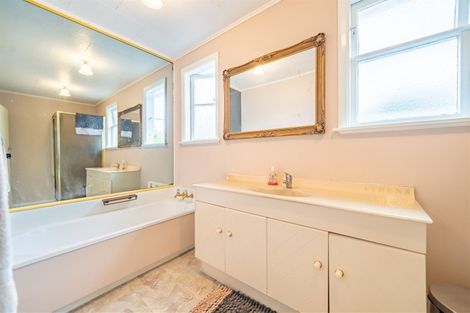 Photo of property in 4 Mckay Street, Wainuiomata, Lower Hutt, 5014