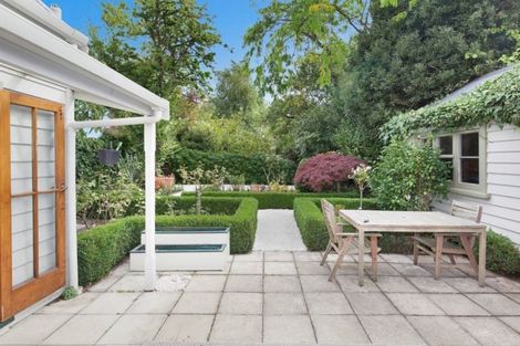 Photo of property in 137 Springfield Road, St Albans, Christchurch, 8014