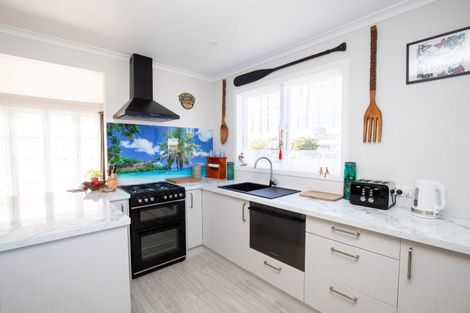 Photo of property in 4 Rakino Drive, Kerepehi, Paeroa, 3671