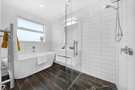Photo of property in 5 Hooton Drive, Huapai, Kumeu, 0810