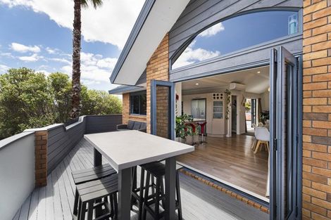 Photo of property in 14 Coralsea Way, Arkles Bay, Whangaparaoa, 0932