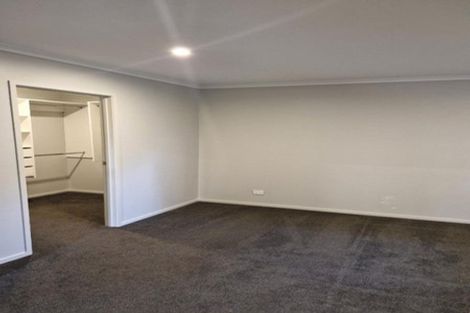 Photo of property in 12 Nukuroa Close, Waitara, 4320