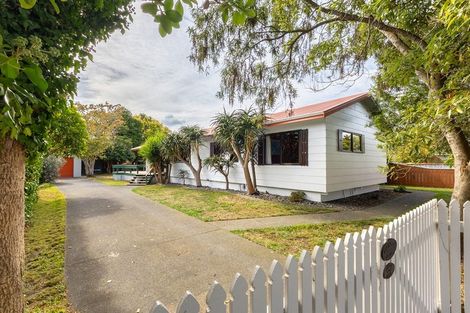 Photo of property in 2 Millvale Street, Waikanae, 5036