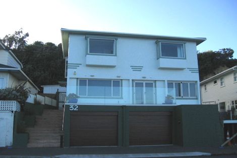 Photo of property in 32 Sunset Parade, Plimmerton, Porirua, 5026