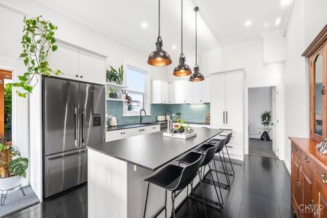 Photo of property in 82 Knights Road, Hutt Central, Lower Hutt, 5010