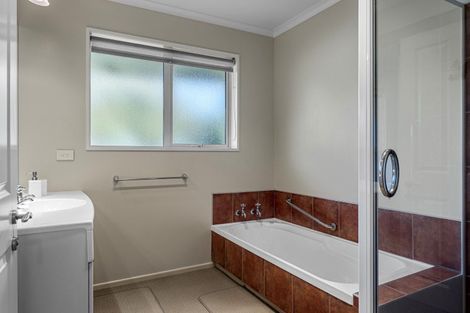 Photo of property in 2 Windsor Court, Rangiora, 7400