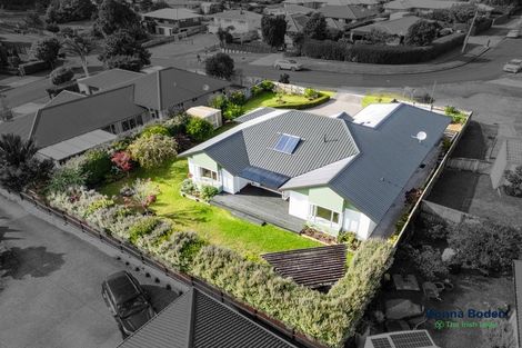 Photo of property in 14 George Crescent, Buckland, Pukekohe, 2677