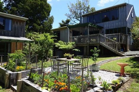 Photo of property in 58 Clinton Road, Tawharanui Peninsula, Warkworth, 0986
