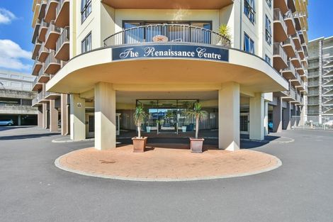 Photo of property in The Rennaissance, 2g/18 Ronwood Avenue, Manukau, Auckland, 2104