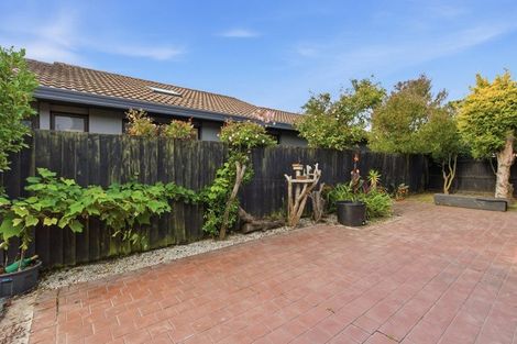 Photo of property in 16 Fernbrook Place, Mairehau, Christchurch, 8013