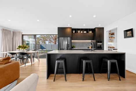 Photo of property in 24 Plains Avenue, Masterton, 5810