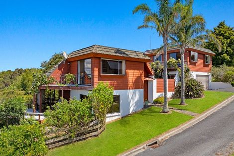 Photo of property in 14 Kotare Place, Sandspit, Warkworth, 0982