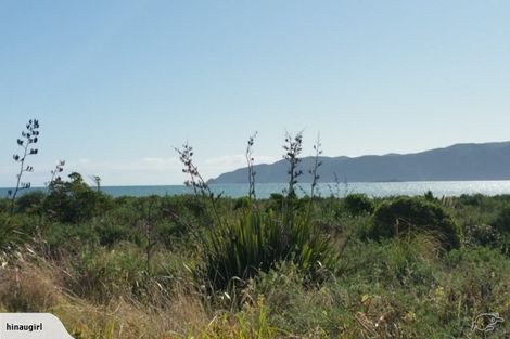 Photo of property in 37 Manly Street, Paraparaumu Beach, Paraparaumu, 5032