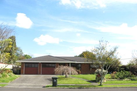 Photo of property in 53 Heta Road, Highlands Park, New Plymouth, 4312