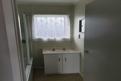 Photo of property in 1/46d Salisbury Road, Birkdale, Auckland, 0626