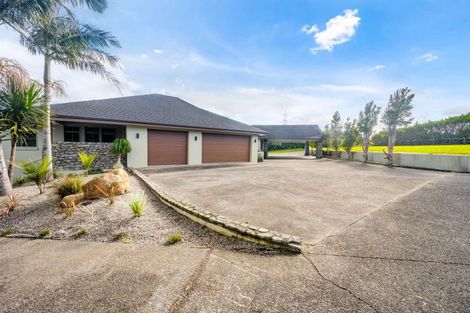 Photo of property in 305 Old North Road, Kumeu, 0892