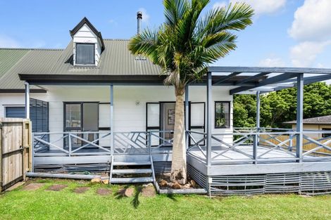 Photo of property in 2/21 Leven Lane, Totara Heights, Auckland, 2105