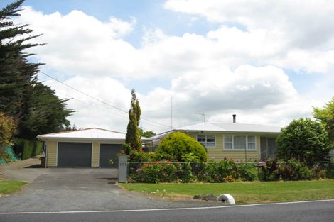 Photo of property in 239 Riverhead Road, Kumeu, 0892