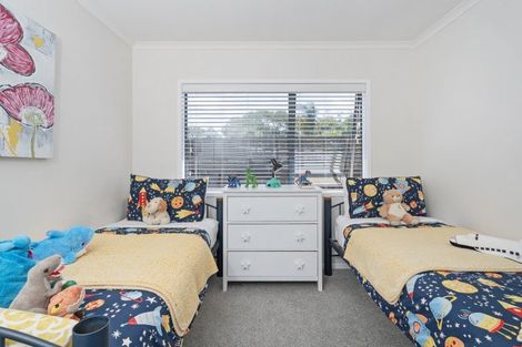 Photo of property in 31 Wells Place, Whitianga, 3510