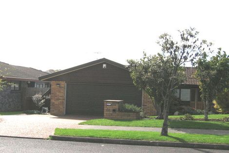 Photo of property in 2/8 Simmental Crescent, Somerville, Auckland, 2014