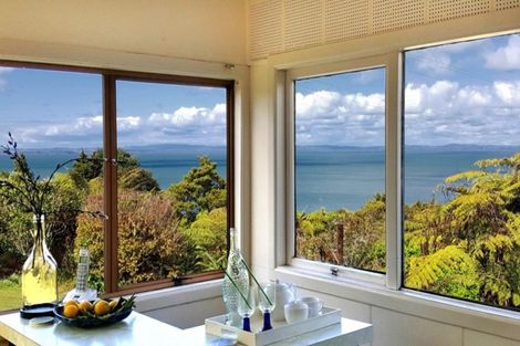 Photo of property in 69 Cornwallis Road, Cornwallis, Auckland, 0604