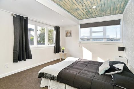 Photo of property in 94 Sinclair Street, New Brighton, Christchurch, 8083