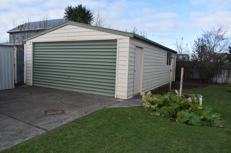 Photo of property in 35 Wyndham Street, Carterton, 5713