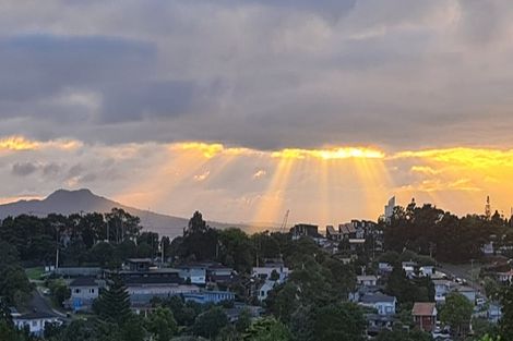 Photo of property in 2/50 Manuka Road, Glenfield, Auckland, 0629