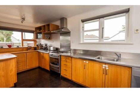 Photo of property in 9 Bronwyn Street, Mairehau, Christchurch, 8052