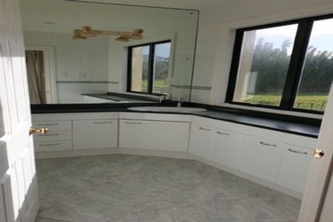 Photo of property in 165 Pine Valley Road, Dairy Flat, Silverdale, 0992