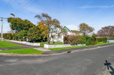 Photo of property in 35 Cracroft Street, Waitara, 4320