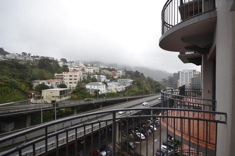 Photo of property in Atrium Towers, 6p/154 The Terrace, Wellington Central, Wellington, 6011