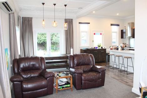 Photo of property in 93 Queens Drive, Saint Kilda, Dunedin, 9012