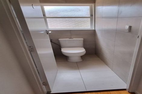 Photo of property in 43 Ramillies Place, Glenfield, Auckland, 0629