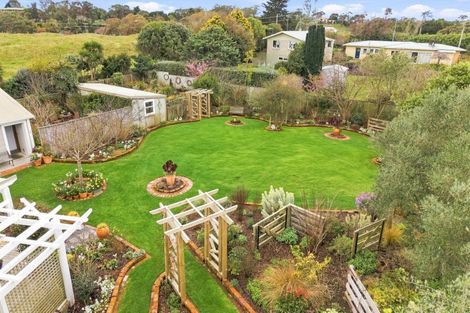 Photo of property in 8a Tirimoana Place, Otamatea, Whanganui, 4501