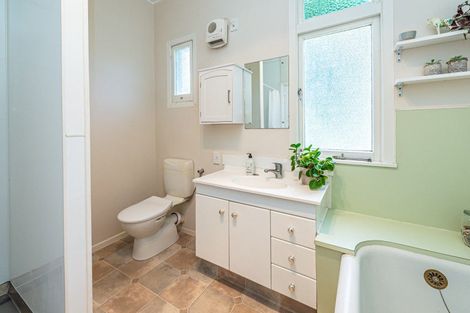 Photo of property in 55 Great North Road, Saint Johns Hill, Whanganui, 4501