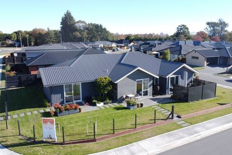 Photo of property in 1 Tara Crescent, Woodend, 7610