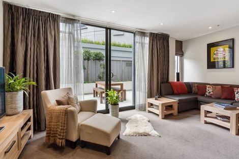 Photo of property in Cooks Apartments, Gg/24 James Cook Crescent, Remuera, Auckland, 1050