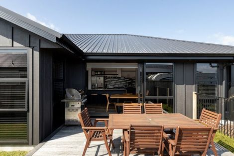 Photo of property in 12 Serenity Drive, Omokoroa, 3114