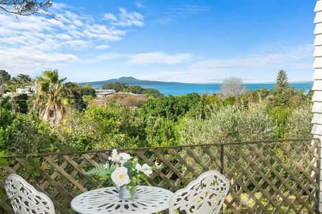 Photo of property in 127 Deep Creek Road, Torbay, Auckland, 0630