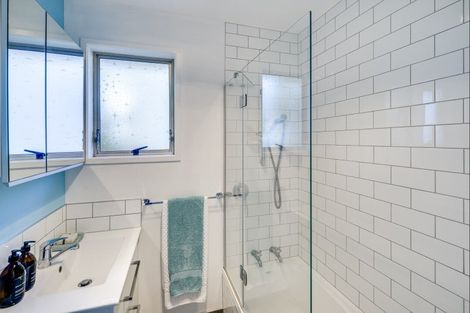 Photo of property in 209 Park Road South, Akina, Hastings, 4122