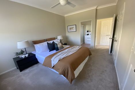 Photo of property in 16 Ryden Place, Glen Eden, Auckland, 0602