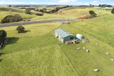 Photo of property in 1231 Awhitu Road, Pollok, 2684