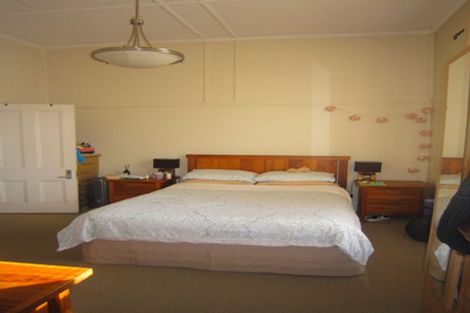 Photo of property in 15 Porritt Avenue, Mount Victoria, Wellington, 6011