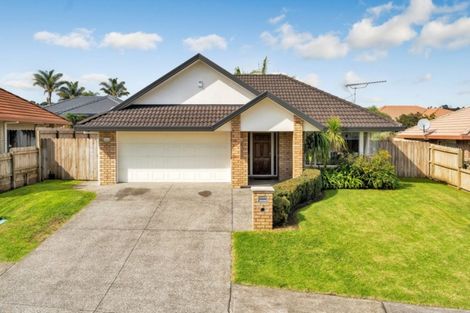 Photo of property in 8 Glencullen Place, Dannemora, Auckland, 2016