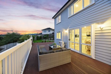 Photo of property in 4 San Casello Rise, Henderson, Auckland, 0612