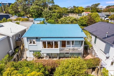 Photo of property in 97 Northland Road, Northland, Wellington, 6012